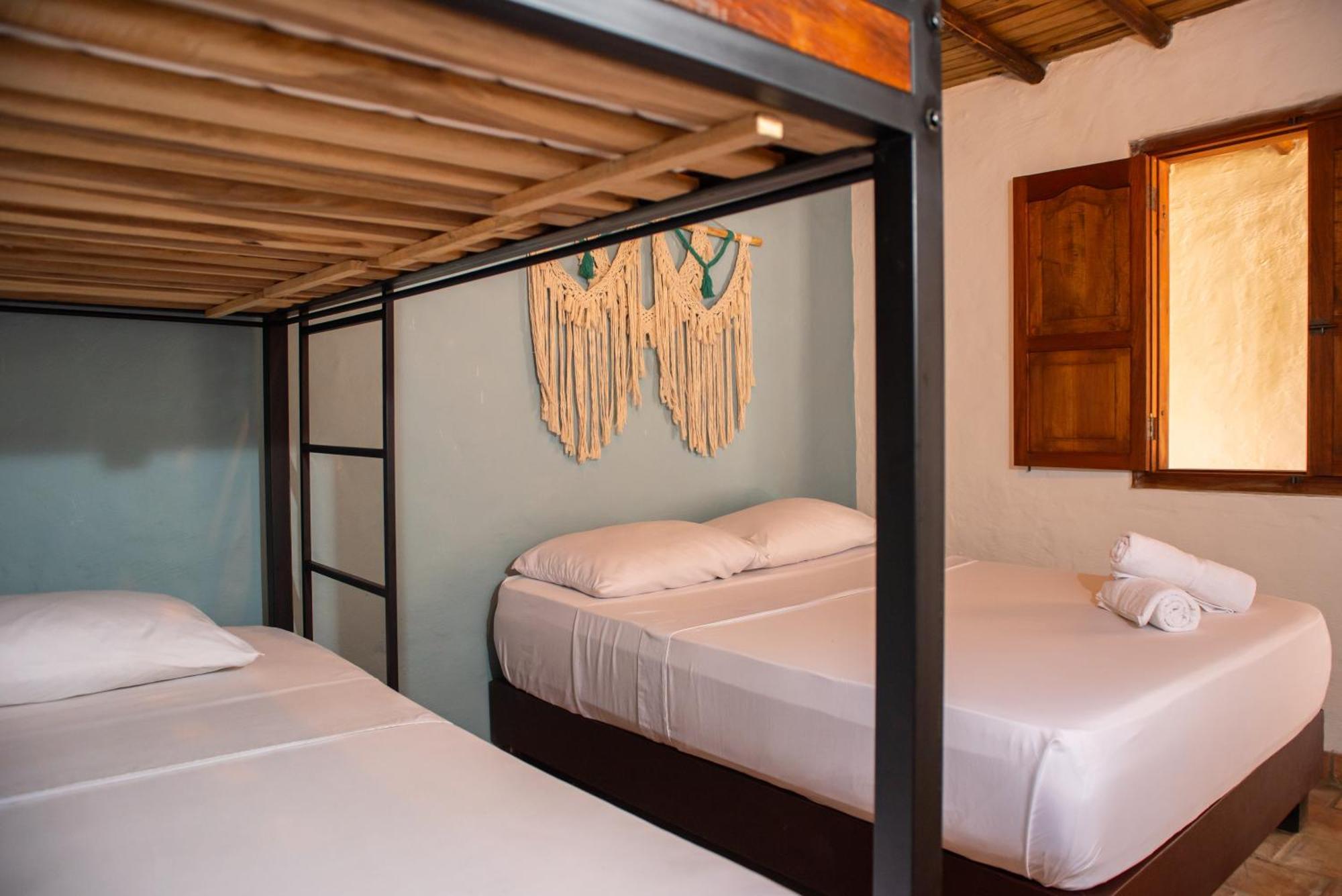 Traveler Hostel Сан-Хиль Экстерьер фото