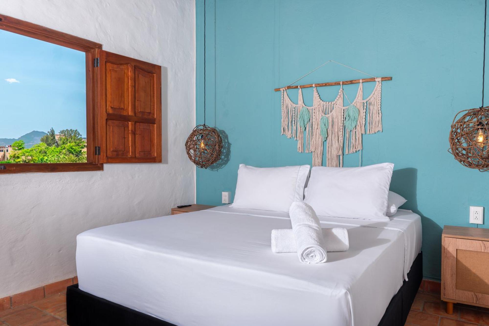 Traveler Hostel Сан-Хиль Экстерьер фото