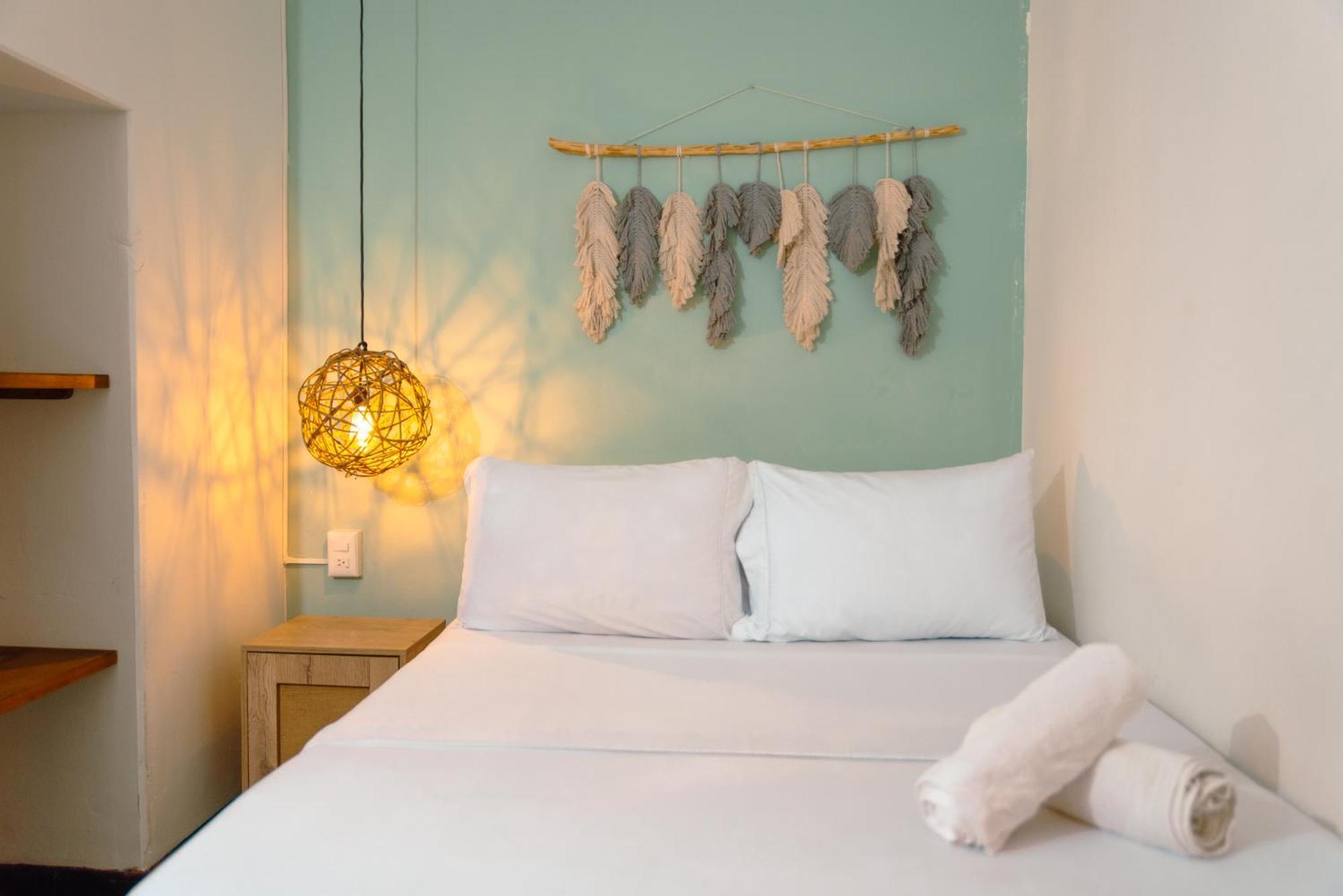 Traveler Hostel Сан-Хиль Экстерьер фото