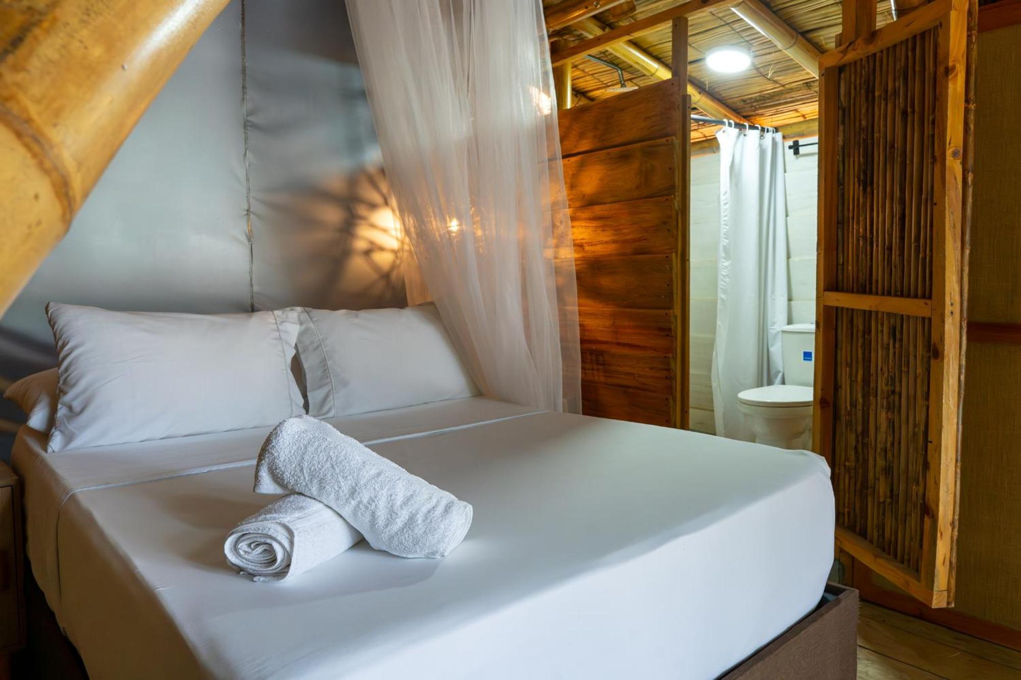 Traveler Hostel Сан-Хиль Экстерьер фото