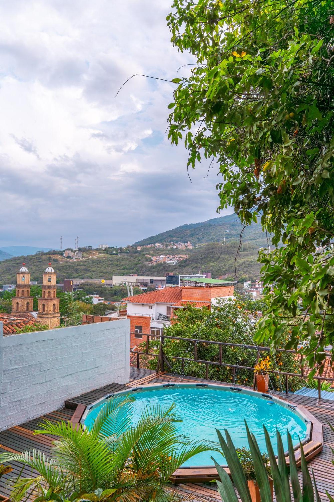 Traveler Hostel Сан-Хиль Экстерьер фото